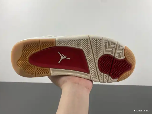 MaikeSneakers AO2571-100 x Air Jordan 'White' 4 Levi's 0323